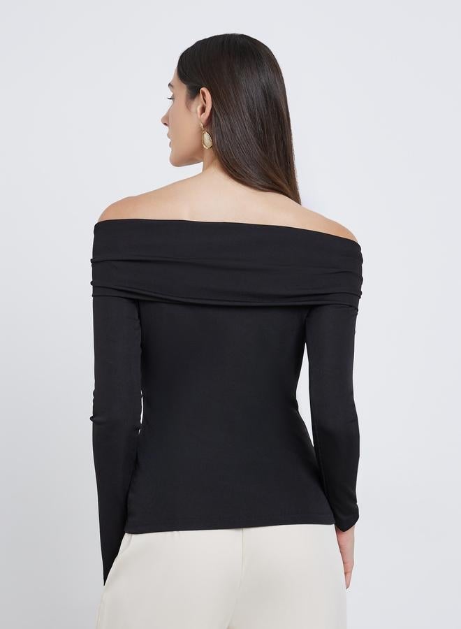 ستايلي بلوزة بتفاصيل أكتاف مكشوفة - Image 5