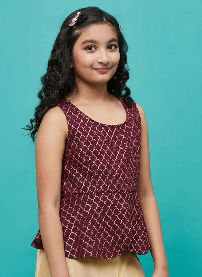 أيه كيه إس بلوزة بيبلوم مطبوعة هندسية باللون العنابي للبنات