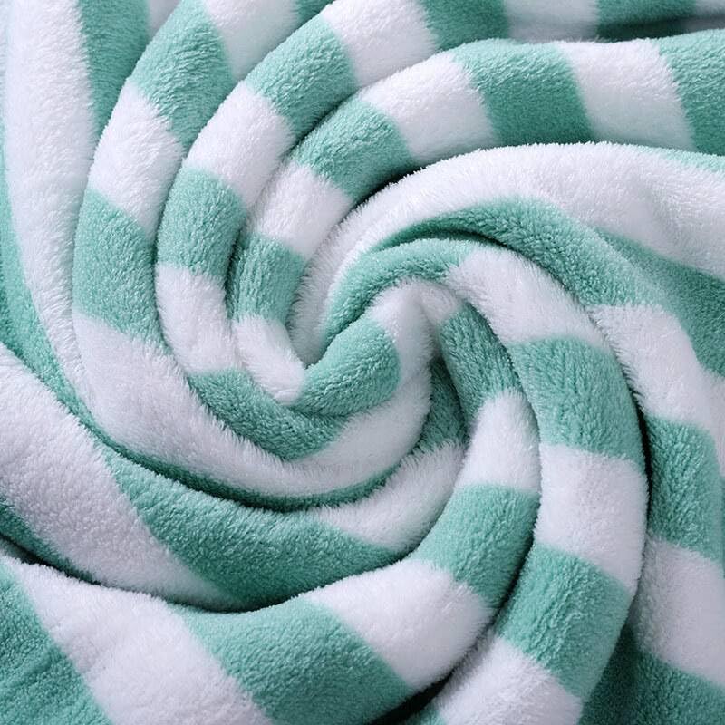 Fezora® Microfiber Bath Towels Strip | (70x140) Extra Soft Plush & Quick Dry High Absorbency Large Size Towels for Bathing (Pista & White) - Image 4