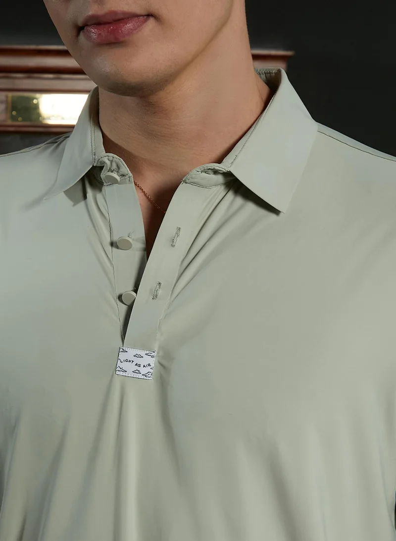 Campus Sutra Men's Sage Green Seamless Solid Polo T-Shirt