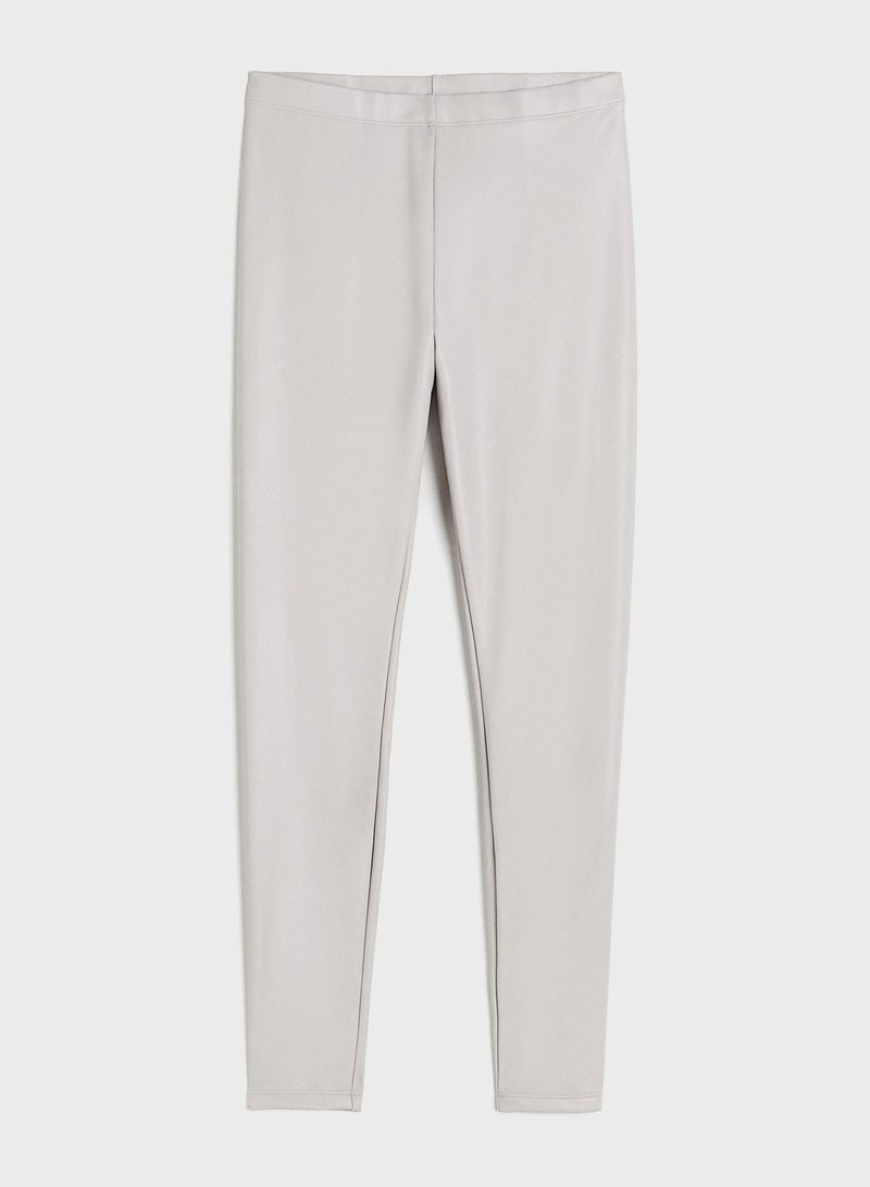 H&M High Waist Leggings Pants  - Image 3