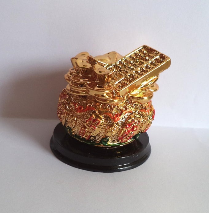 FENG SHUI GOLDEN WEALTH VASE FOR WEALTH AND PROSPERITY WEALTH VASE D02