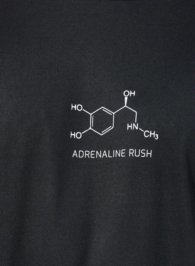 ستايلي اكتيف طقم تي شيرت وشورت بطبعة شعار مقاس كبير بياقة دائرية - Image 3