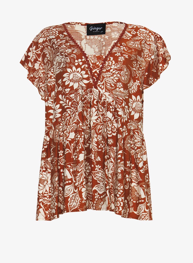 جينجر بلس بلوزة بوهيمية بطبعة زهور وياقة على شكل حرف - Image 1