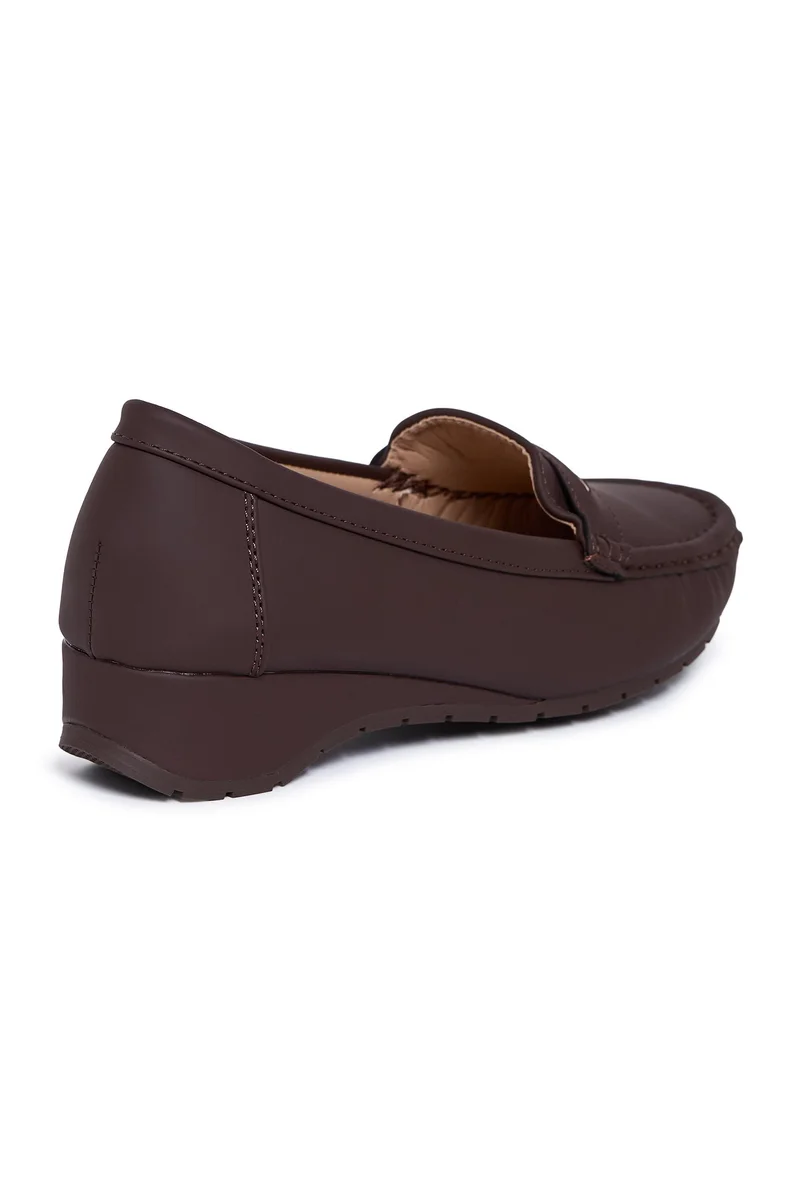 Geoomnii BROWN Geoomnii Closed Flat Shoes for Women – Comfortable Slip-On Ballet Flats for Office, Daily Wear & Casual Use for Women | Best Price UAE