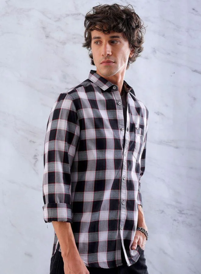 شركة المرآب الهندية Men Slim Fit Checkered Full Sleeves Cutaway Collar Casual Shirt