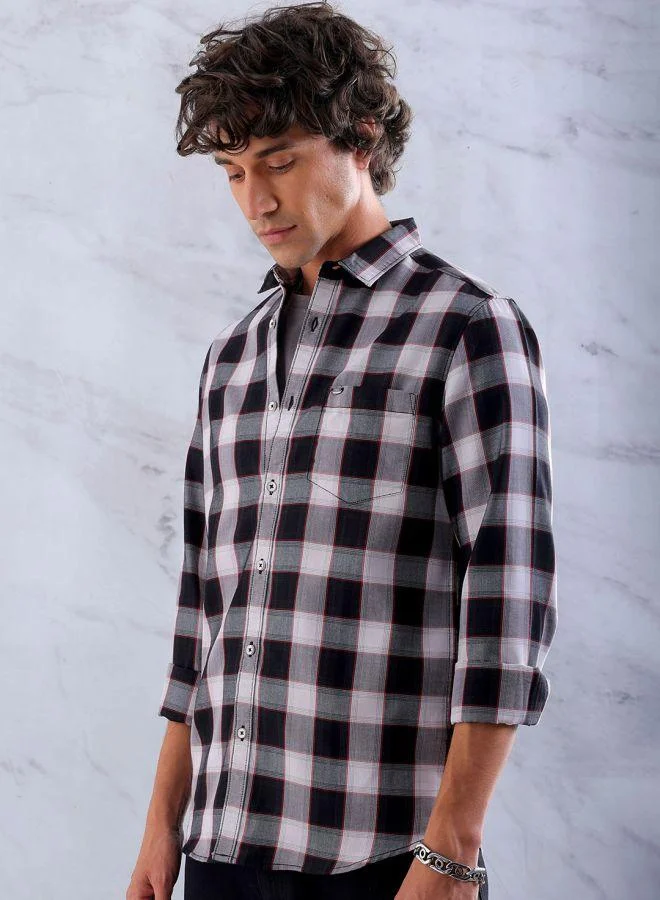 شركة المرآب الهندية Men Slim Fit Checkered Full Sleeves Cutaway Collar Casual Shirt
