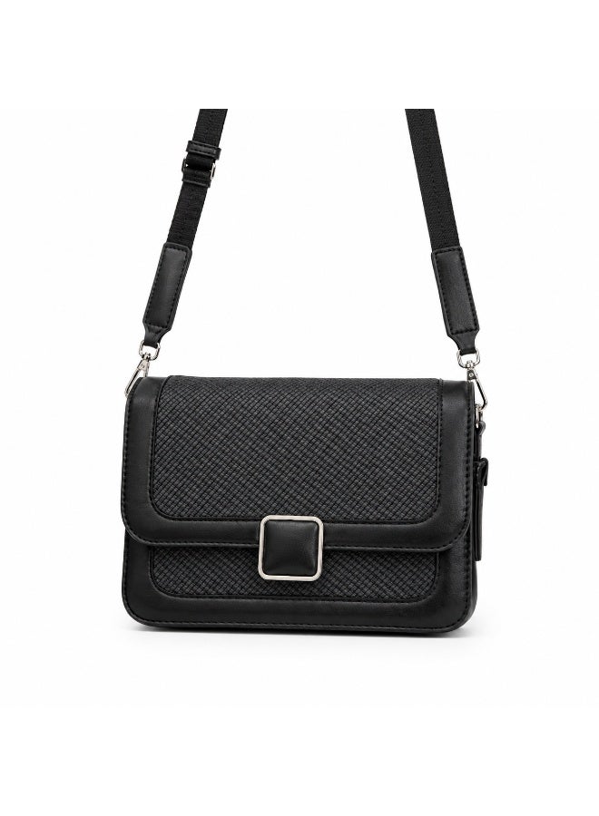 Elegant small women's leather shoulder bag with a gold metal clasp - Image 2