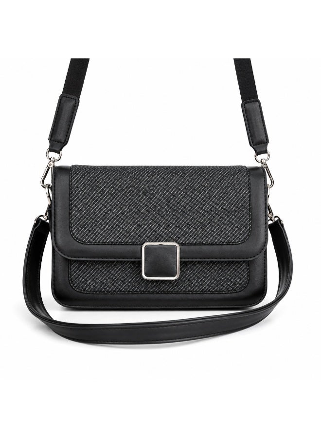 Elegant small women's leather shoulder bag with a gold metal clasp - Image 4