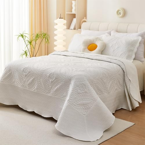 Cmfshape Oversize King Bedspread 120"x120",3 Piece California King Quilt,Lightweight Quilt Set for All Season,Modern Coin Pattern Bedding Set White - Image 1