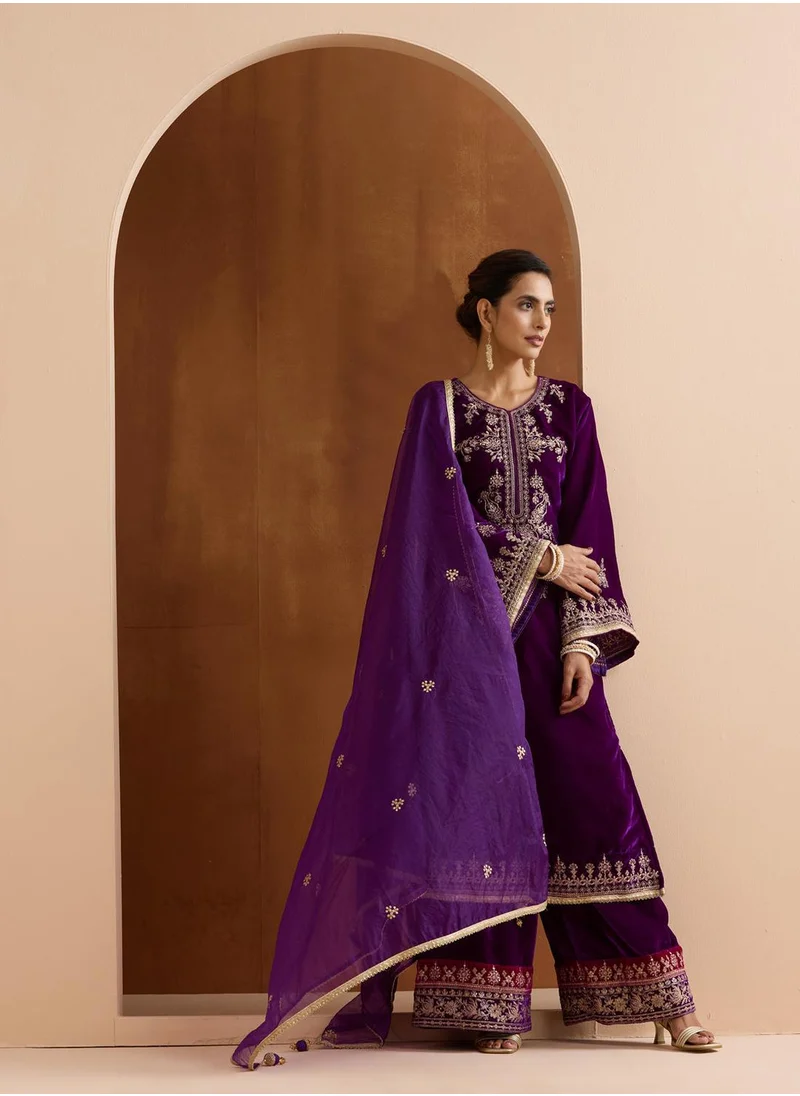 آي شين Women's Purple Velvet Embroidered Tunic Full Length Palazzo Straight Fit Kurta Set