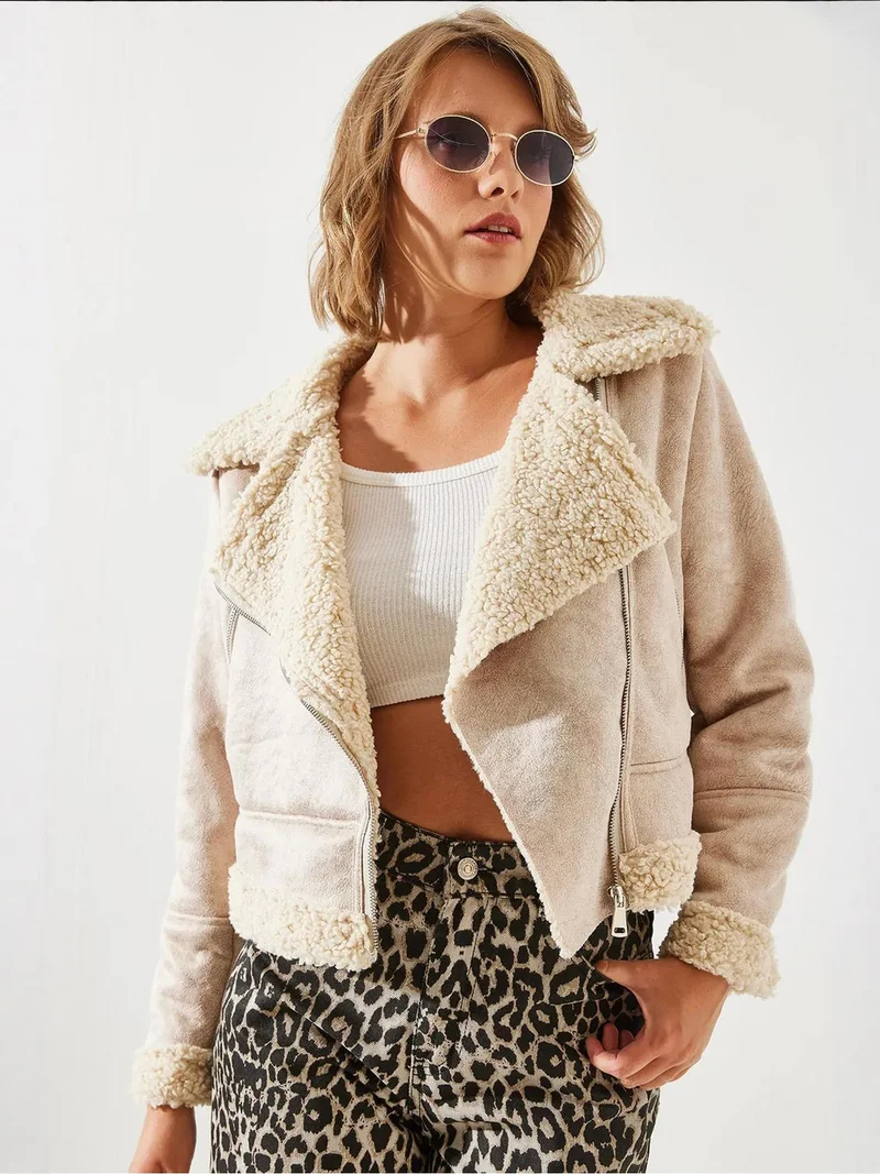 بيانكو لوتشي جاكيت قصير من الجلد الصناعي بياقة شال