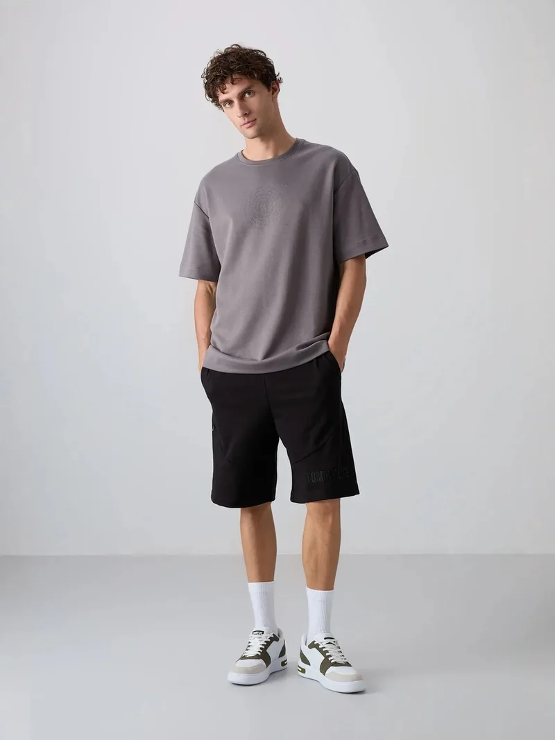 تومي لايف TOMMY Oversized Cotton-Blend Crew Neck T-Shirt