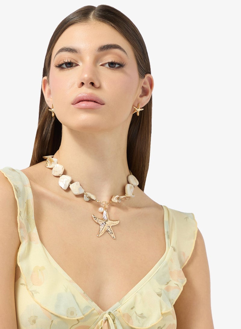 Ginger Sea Charm Resin Necklace - Image 1