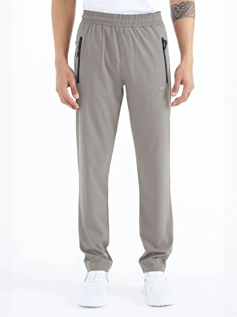 تومي لايف TOMMY Men's Straight-Leg Pull-On Sweatpants