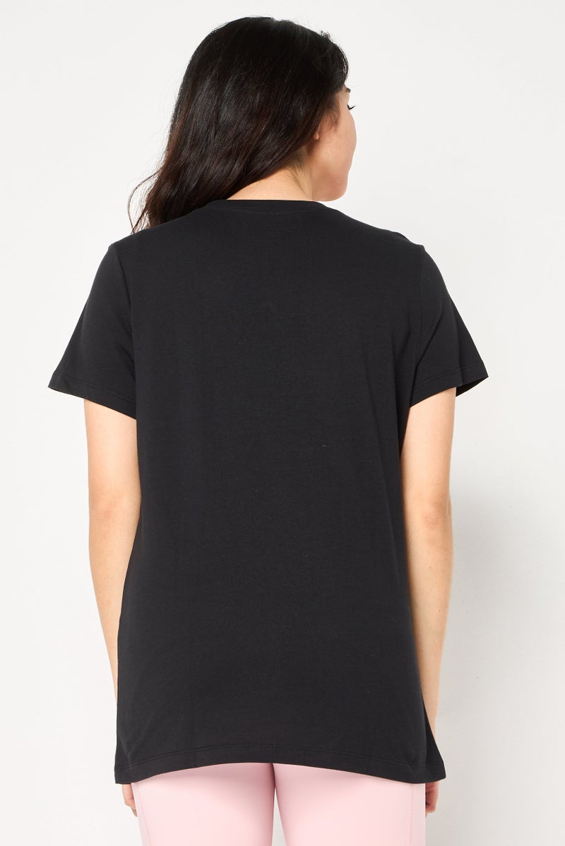 Nike Women Sportswear Fit Short Sleeve Outdoor T-Shirt, Black - Image 4