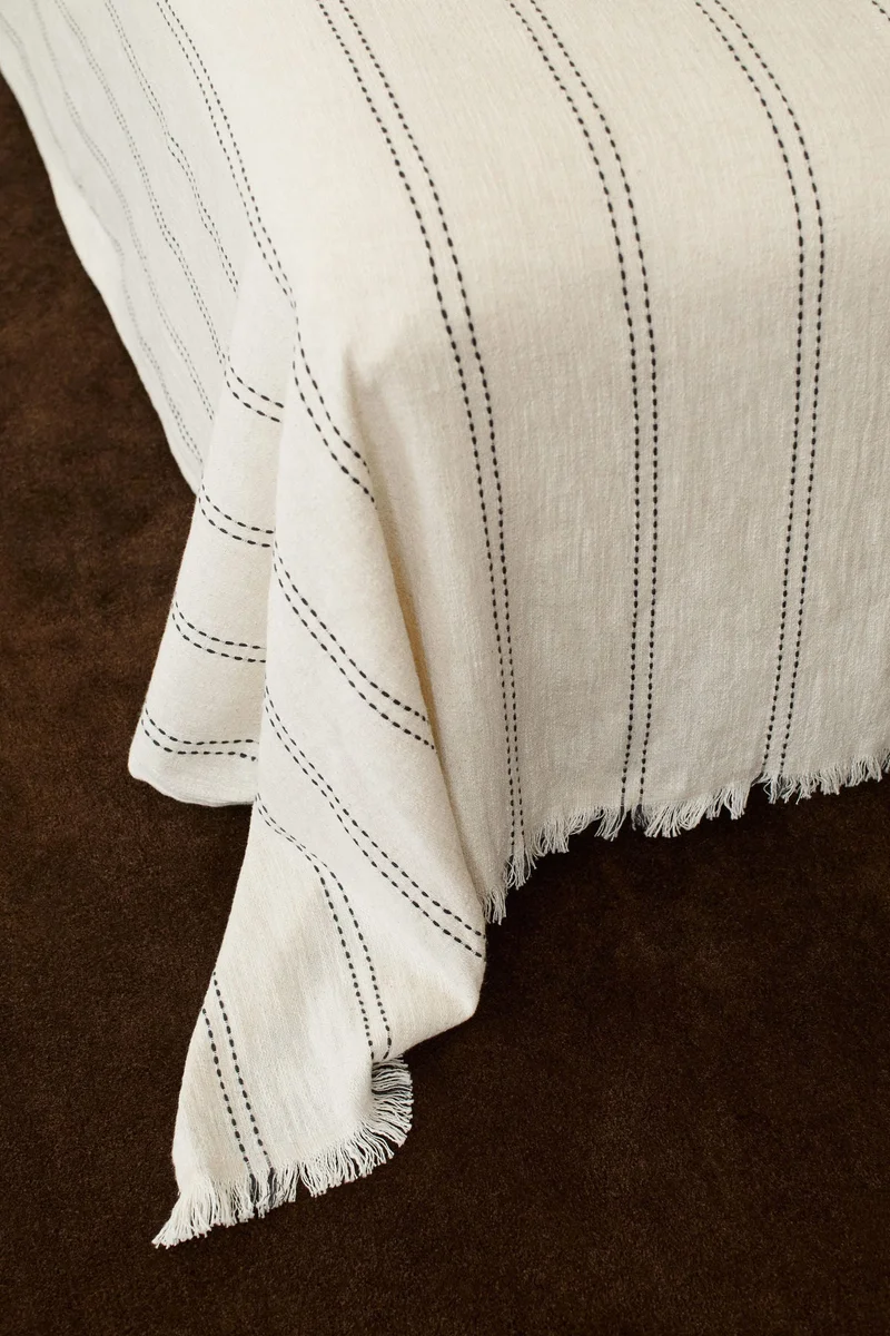 H&M Fringed bedspread