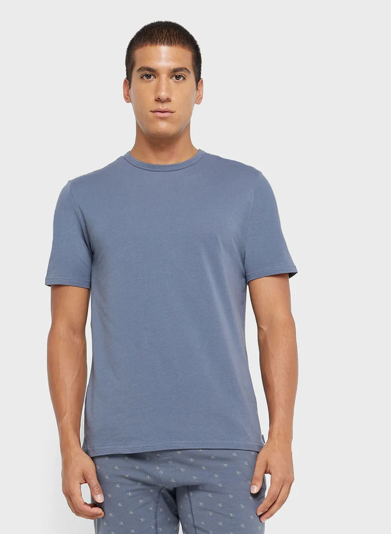 CALVIN KLEIN T-Shirt & Shorts Set