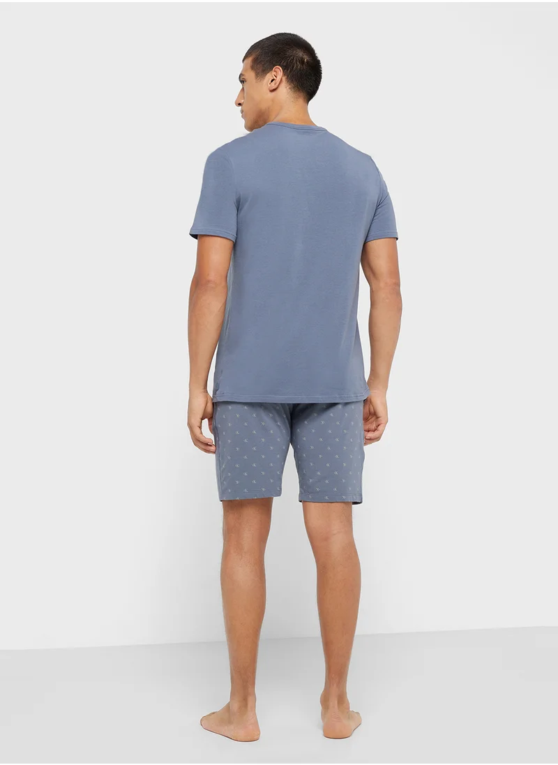 CALVIN KLEIN T-Shirt & Shorts Set