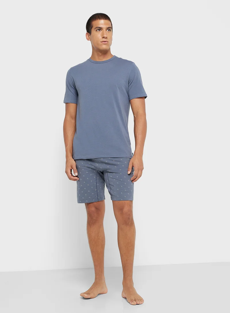 CALVIN KLEIN T-Shirt & Shorts Set