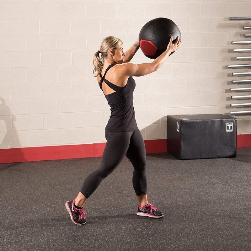 Body Solid Tools (BSTSMB) Soft Shell Medicine Ball – Non Bouncing Wall Balls for Strength Training, Weight Loss Workout, Core Exercise and Home Gym Fitness, Black, 6-30lbs Weight - Image 5