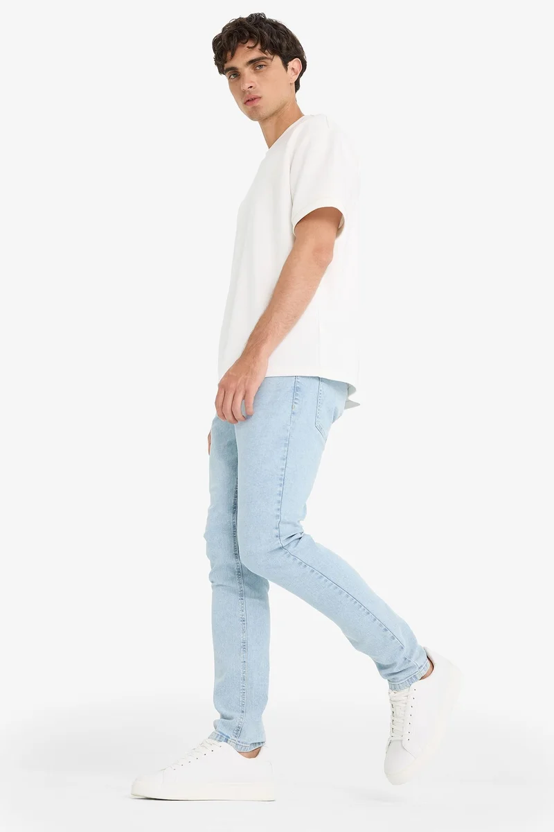 Defacto  Carlo Skinny Fit Regular Waist Skinny Leg Jeans for Men | Best Price UAE
