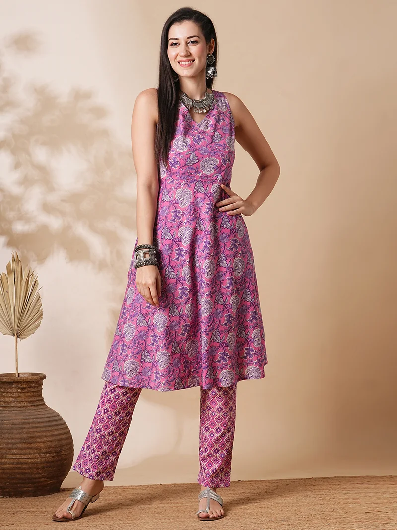 globus Women Pink Floral Printed Regular Pure Cotton A-Line Kurta With Trousers