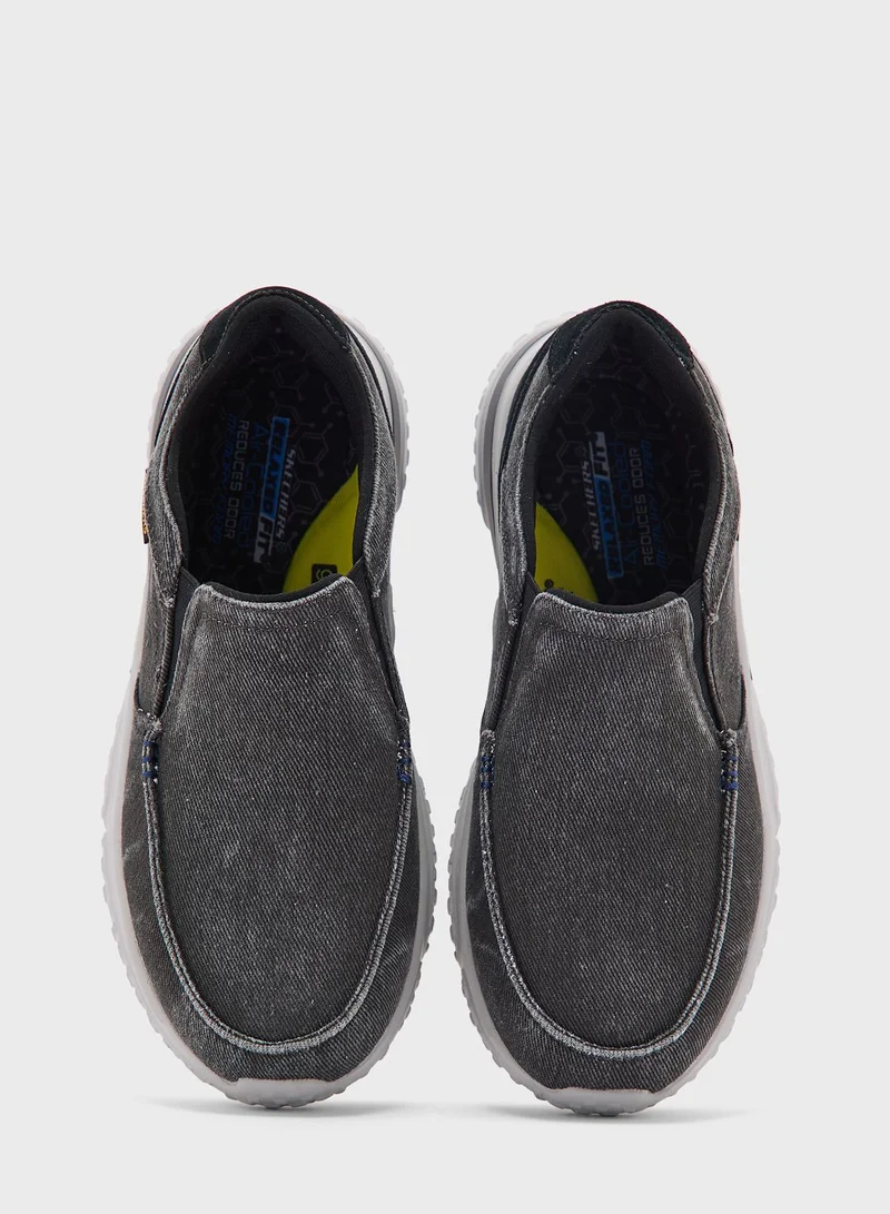 SKECHERS Solvano
