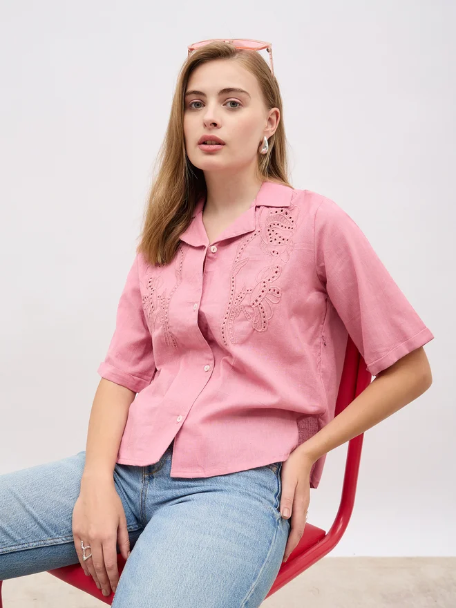 Styli Styli Schiffli Notch Lapel Short Sleeve Regular Fit Shirt