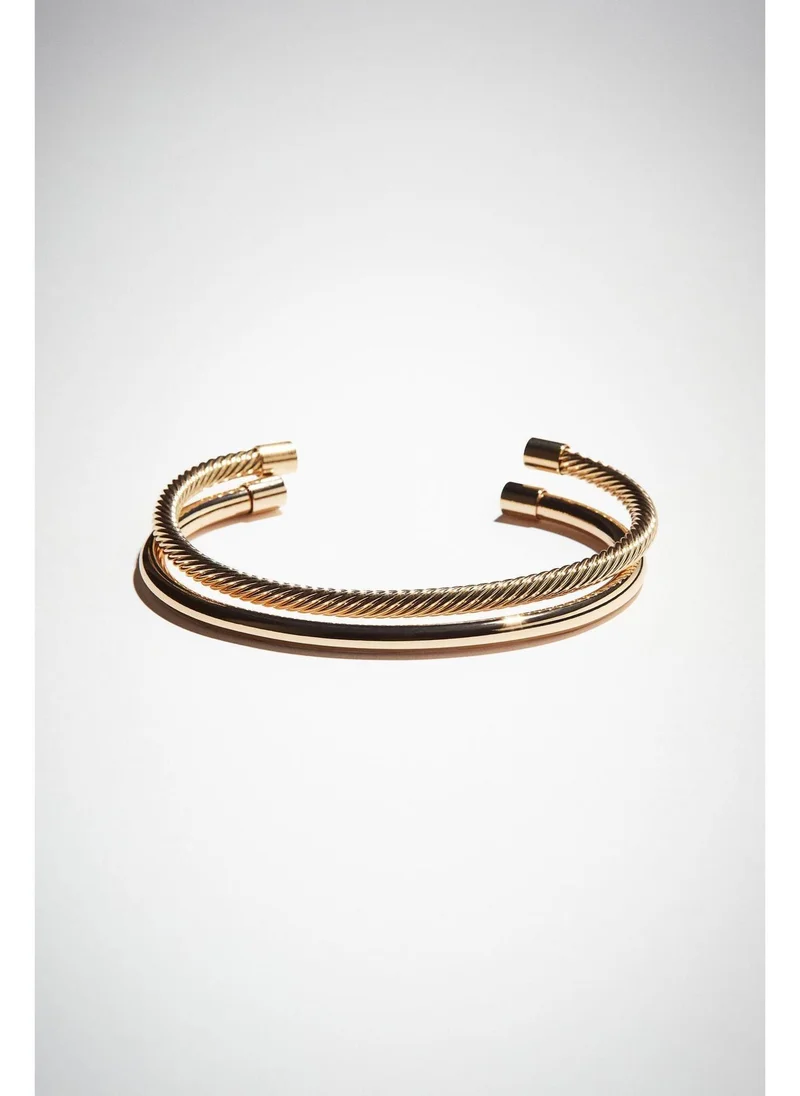 اتش اند ام 2-pack cuff bracelets