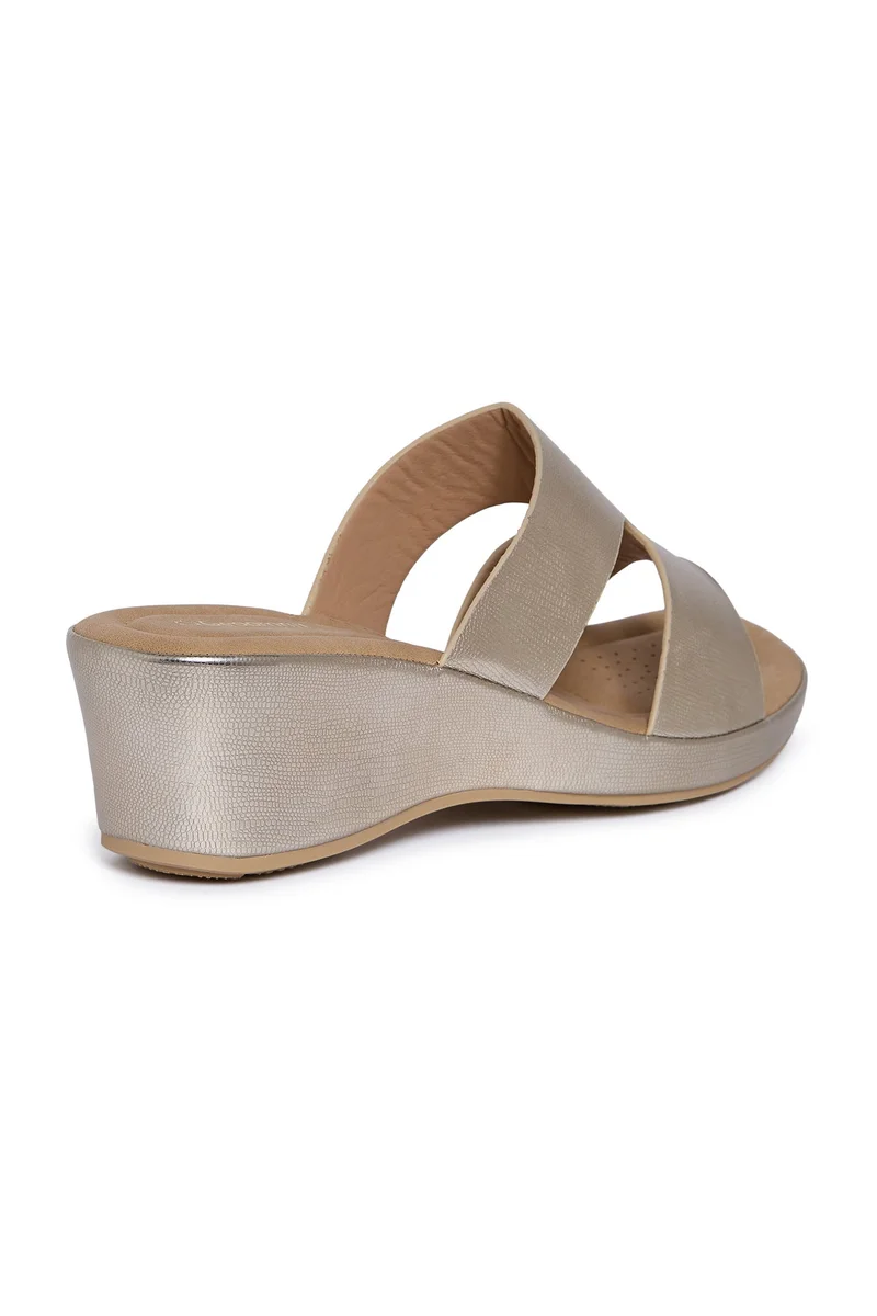 Geoomnii GOLD Geoomnii Comfort Slide Sandals for Women – Cushioned Slip-On Casual Sandals for Daily Wear, Home, Travel & Walking for Women | Best Price UAE