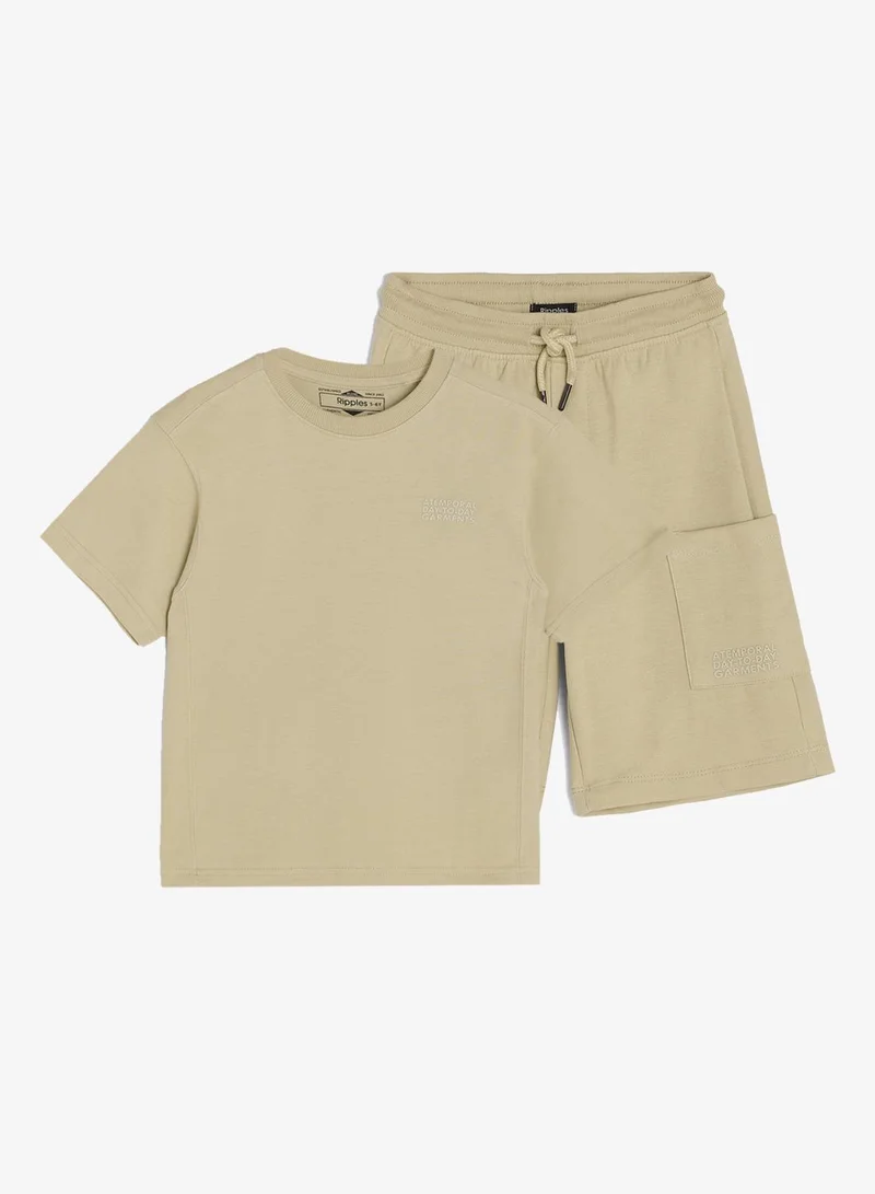 ريبلز مع نمشي Boys Drop Shoulder T-shirt & Shorts Set