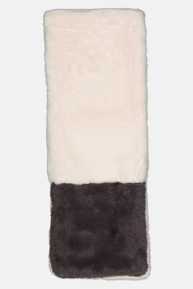 Body Glove Women Two-Tone Faux Fur Scarves 110 x 22 cm, Ivory  - Image 2