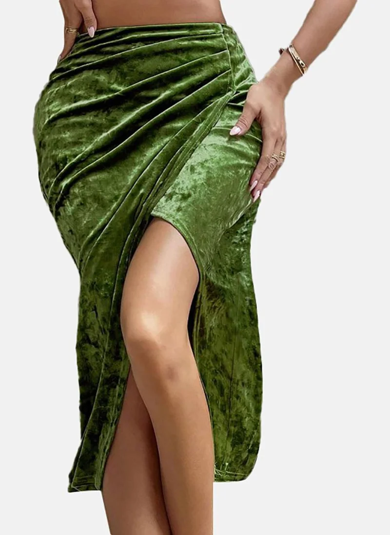 YUNIQEE Green Solid Slim Fit Midi Skirt