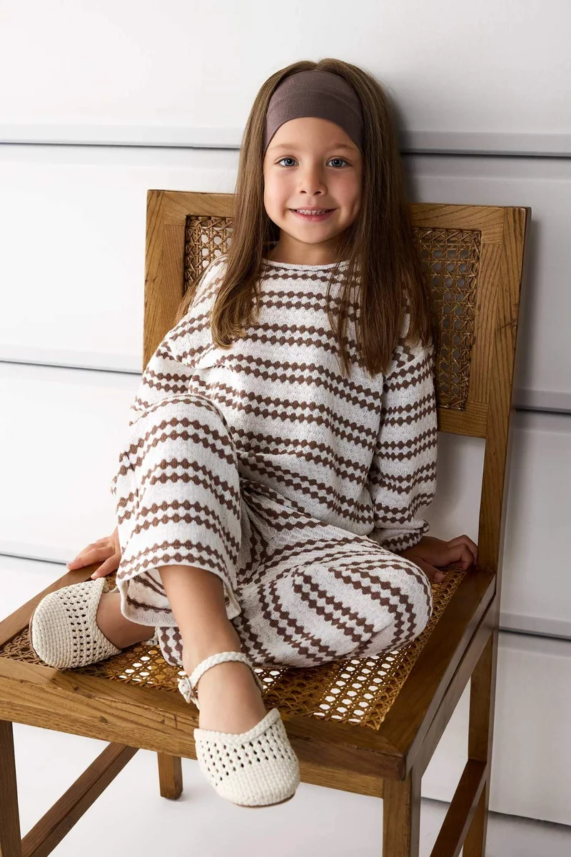 ديفاكتو Baby Girl Crew Neck Striped Sweatshirt