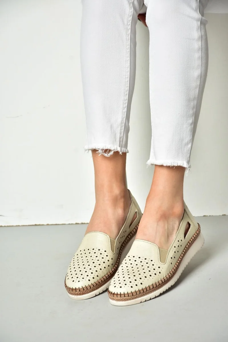 Fox Shoes P555501103 Beige Leather Women's Shoes