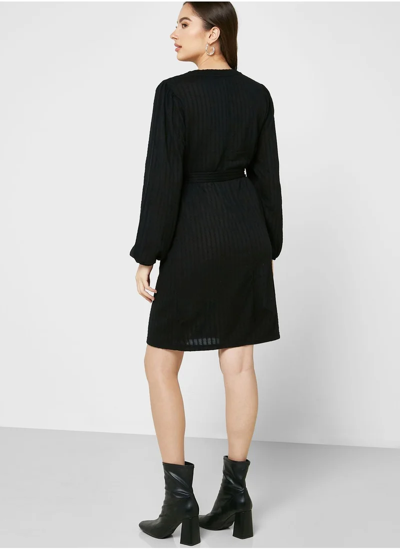 Jacqueline de Yong Belted Knitted Dress