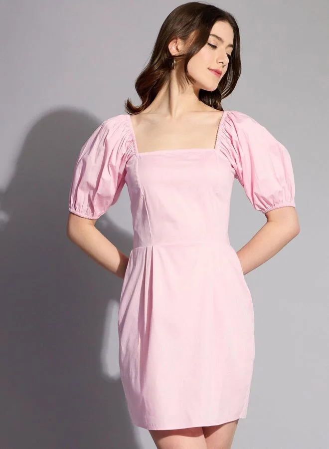 مرفوعة Women Regular Fit Solid Square Neck Short Sleeve Shift Dress