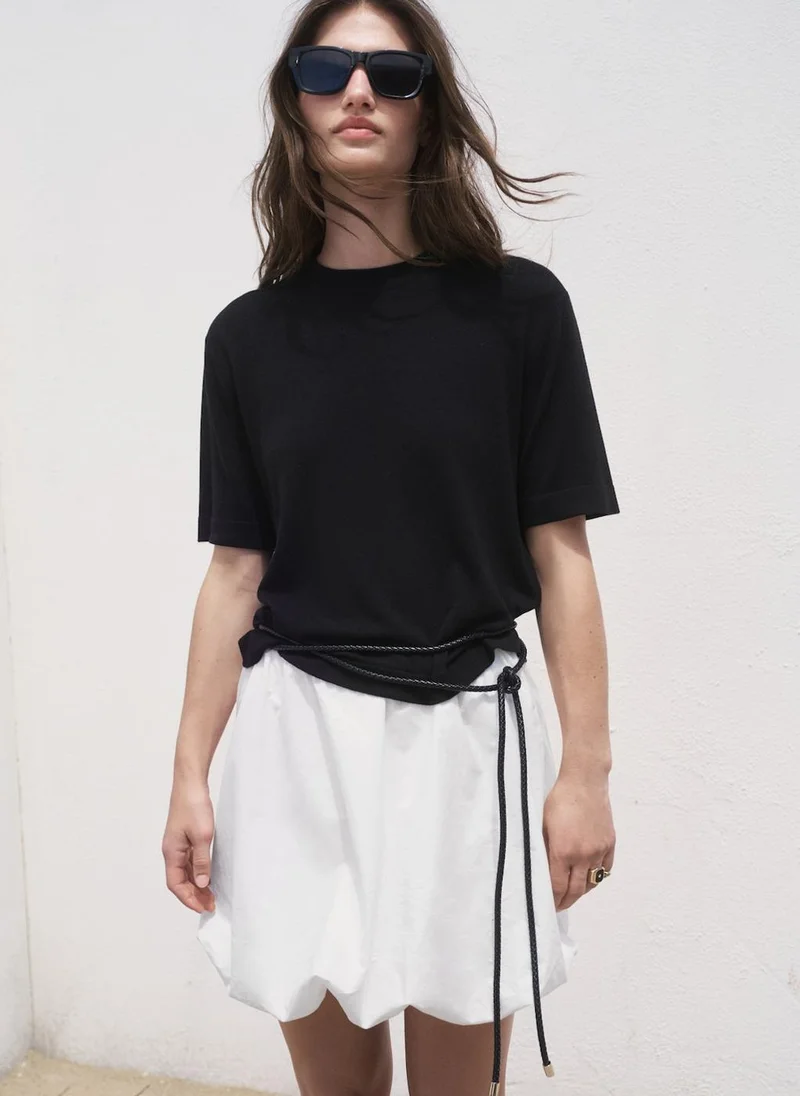 مانجو Short-Sleeved Fine-Knit Sweater