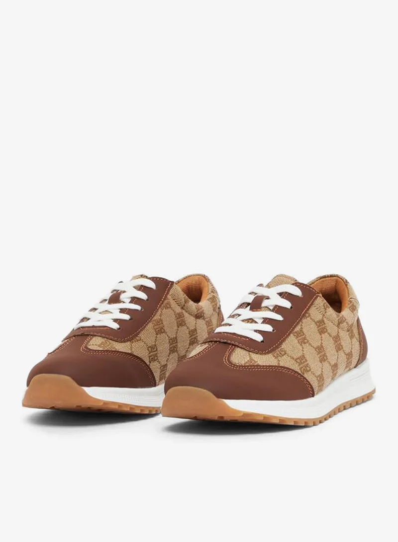 ستايلي اكتيف سنيكرز برباط وطبعات من ستايلي