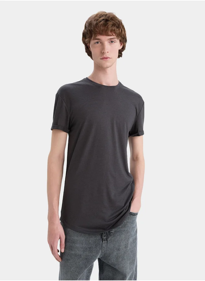 ديفاكتو DeFacto Men Slim Fit Crew Neck T-Shirt - Black