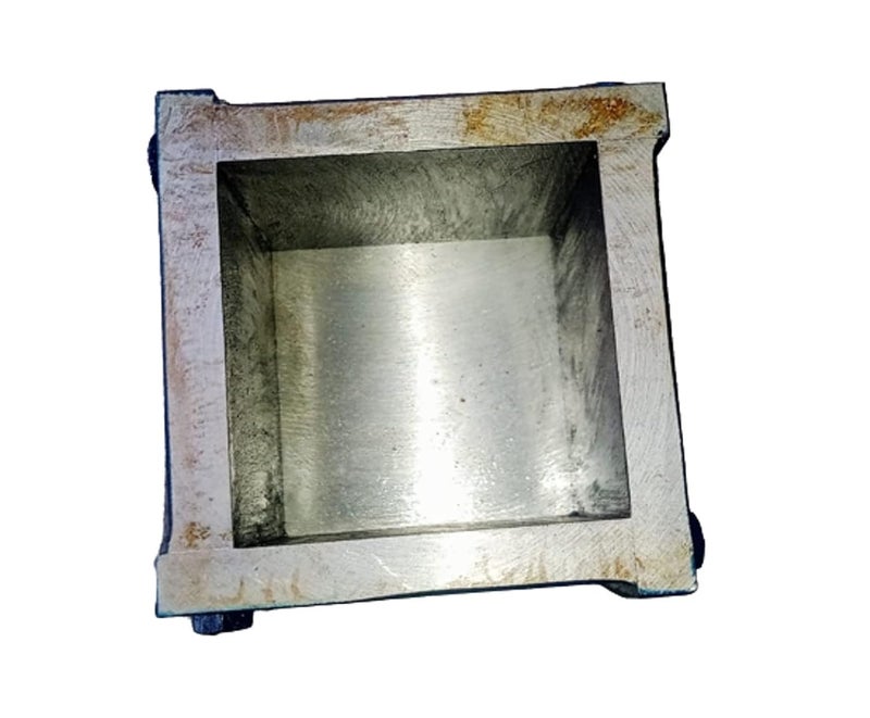 Heavy-Duty Cube Mould 70.6 mm for Concrete Testing | Durable Cast Iron Construction | Accurate Laboratory Testing Tool - Image 1