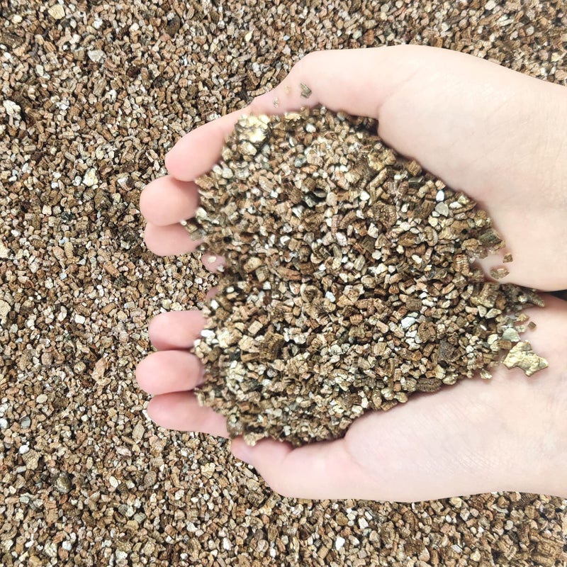 Voulosimi 20QT Organic Vermiculite Granules for Plants and Gardening - Image 1