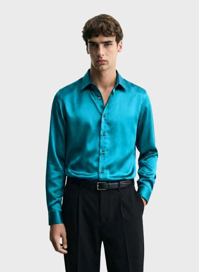 The Indian Garage Co Men Slim Fit Solid Round Neck Full Sleeves Shirt