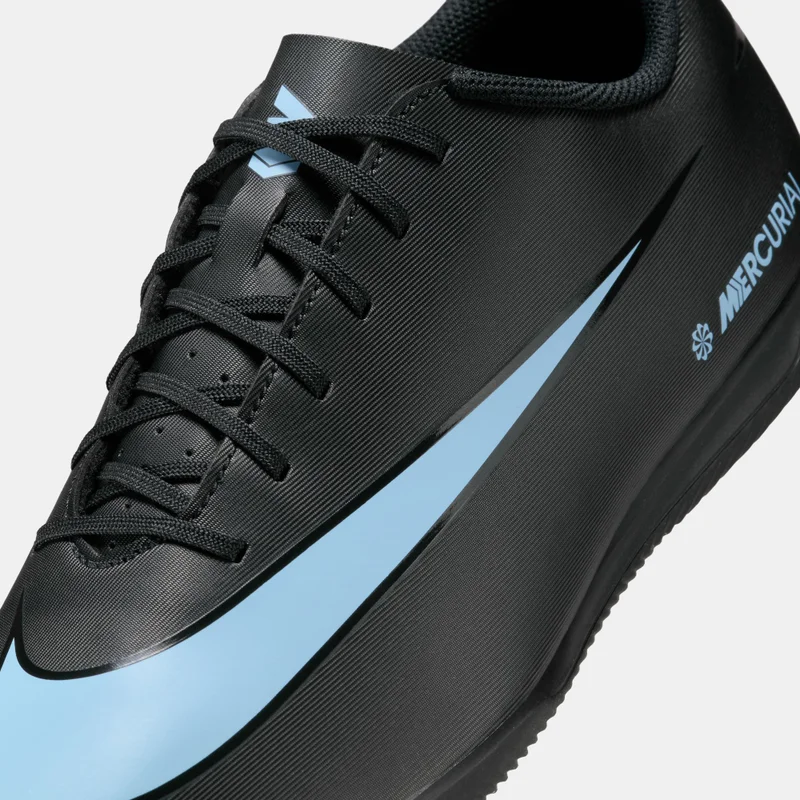 Nike Men's Mercurial Vapor 16 Club Indoor Court Football Shoes