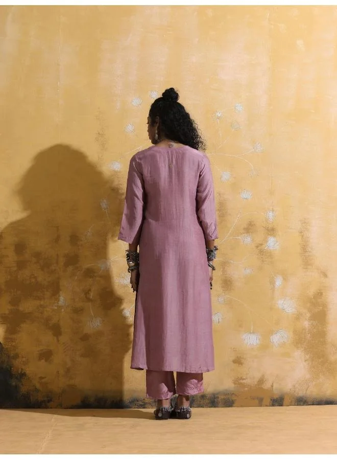 ترو برونز trueBrowns Lilac Muslin Silk High-Slit Kurta Pant Set