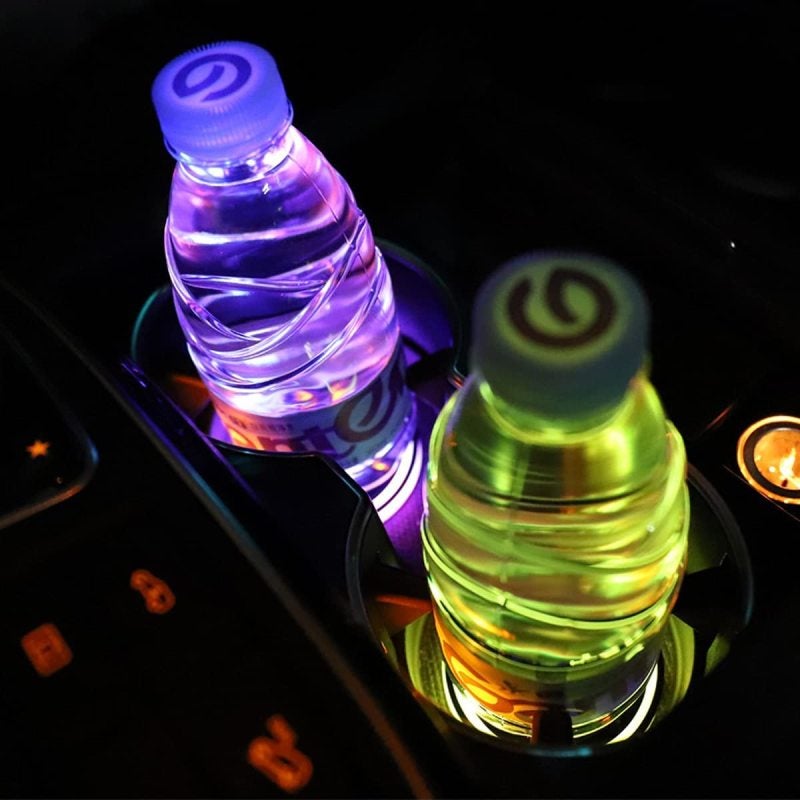 حامل أكواب بإضاءة LED بـ 7 ألوان - سجادة أكواب للسيارة تعمل بتقنية USB - مقاومة للماء بمعيار IP67 - مزودة بحساس للضوء والاهتزاز لتعزيز أجواء القيادة الليلية - Image 4