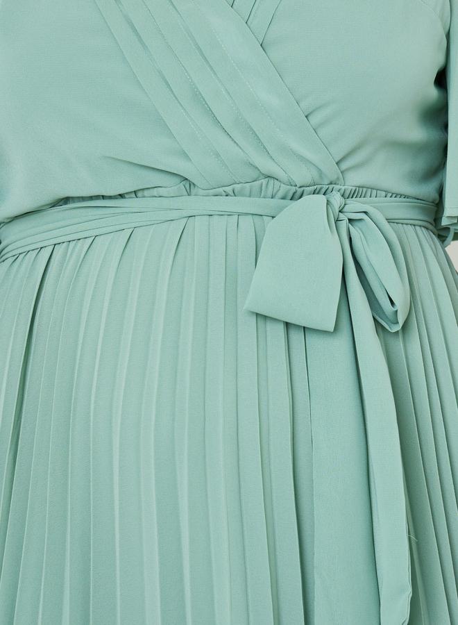 Styli Plus Size Asymmetric Hem Pleated Midi Dress - Image 4