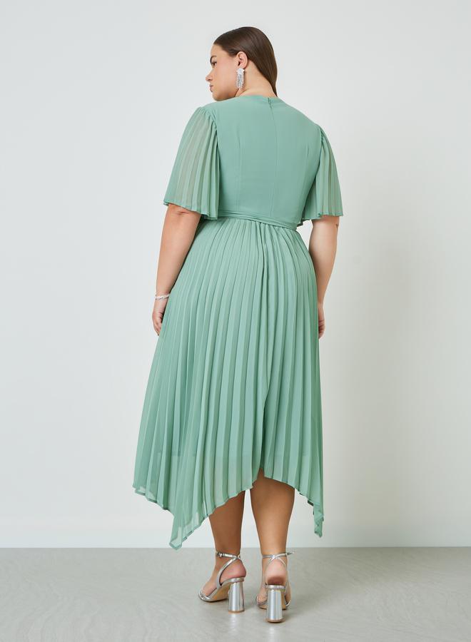 Styli Plus Size Asymmetric Hem Pleated Midi Dress - Image 5