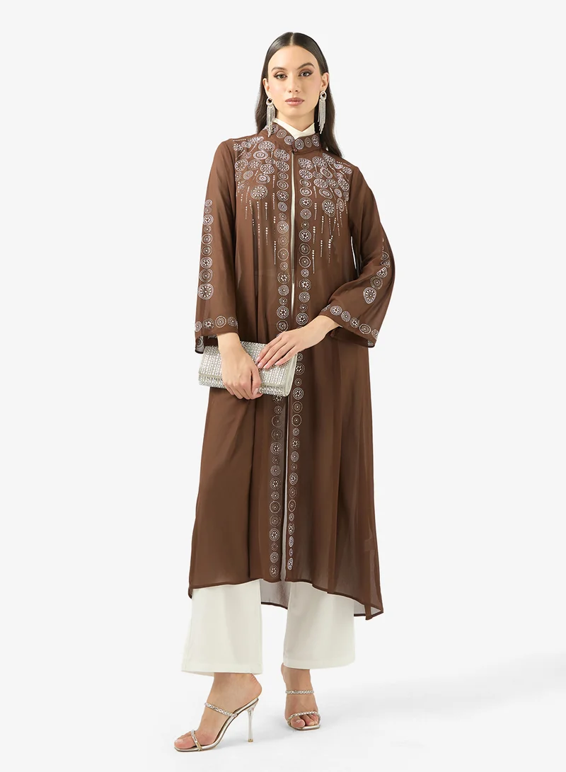 خزانة عباية مطرزة